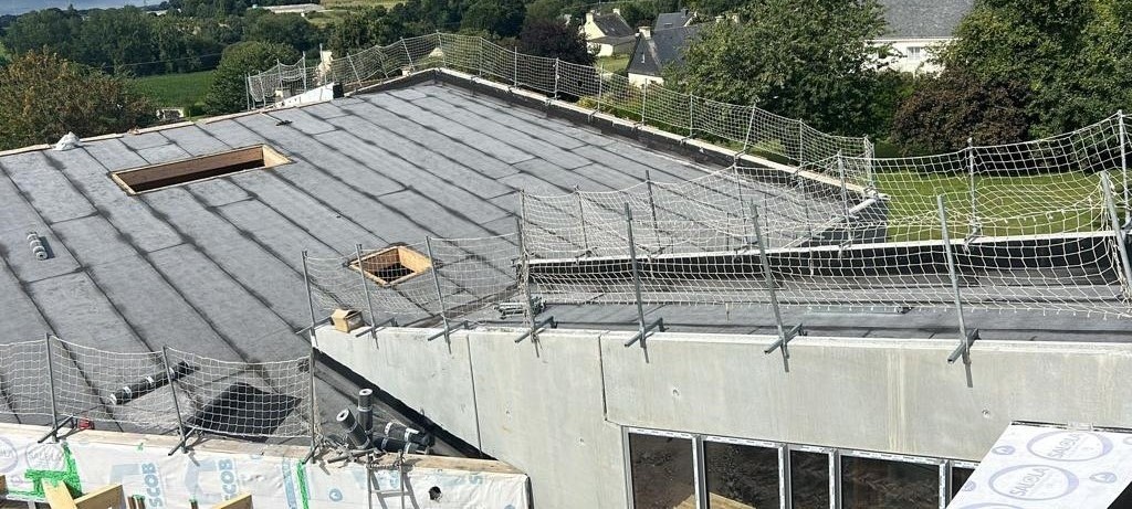 WhatsApp Image 2023-12-13 at 18.37.21 (1)